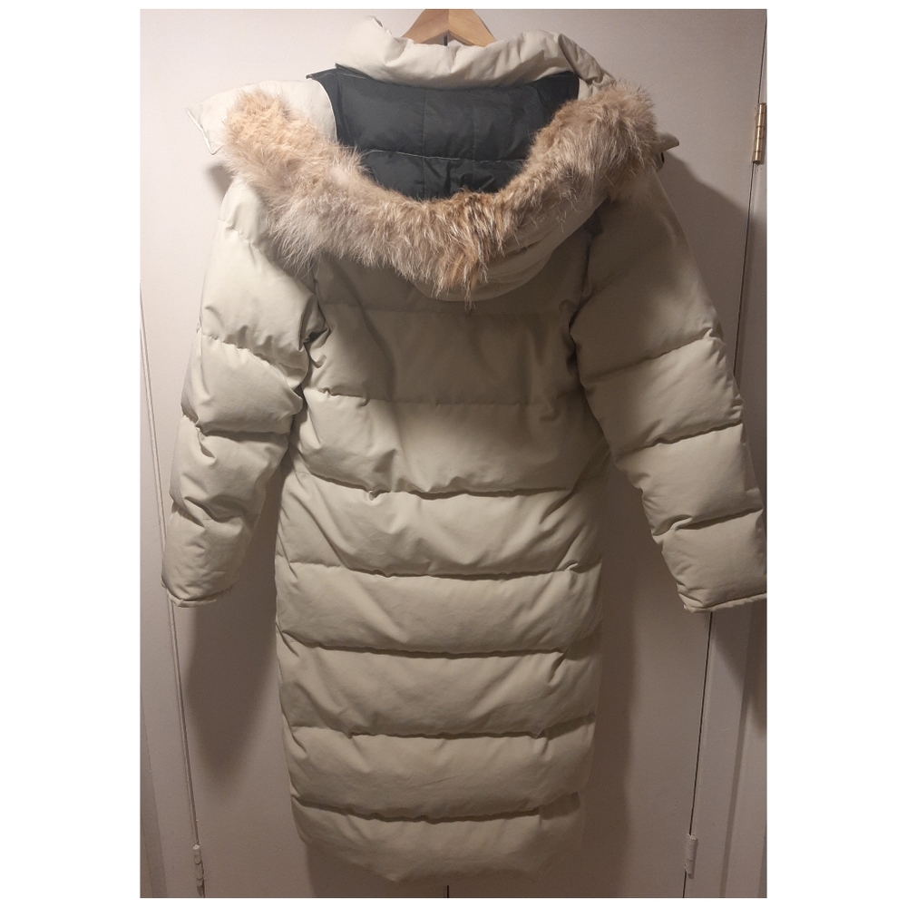 Canada Goose Down Jacket - Picture 2 of 3